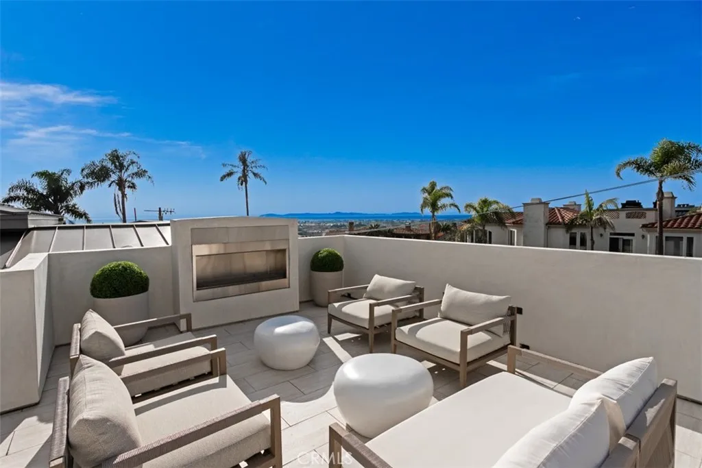 1210 Kings Rd, Newport Beach, California 92663 home-pic-46