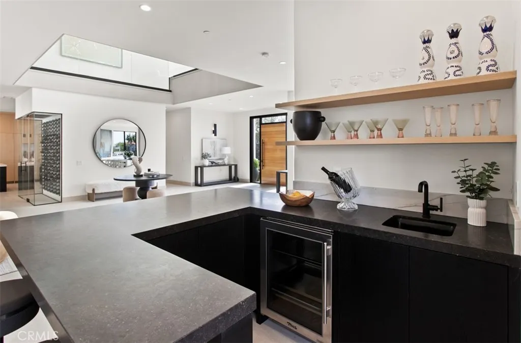 1210 Kings Rd, Newport Beach, California 92663 home-pic-9