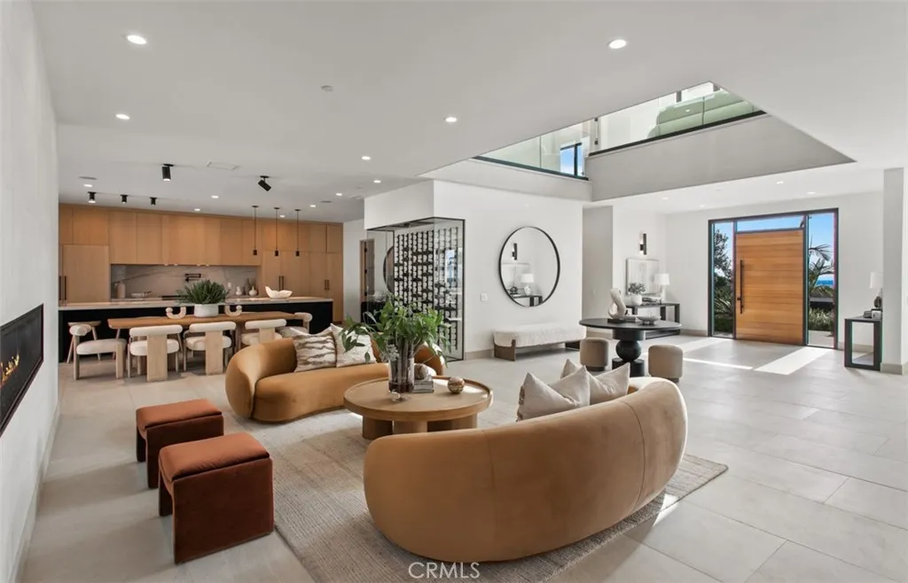 1210 Kings Rd, Newport Beach, California 92663 home-pic-11