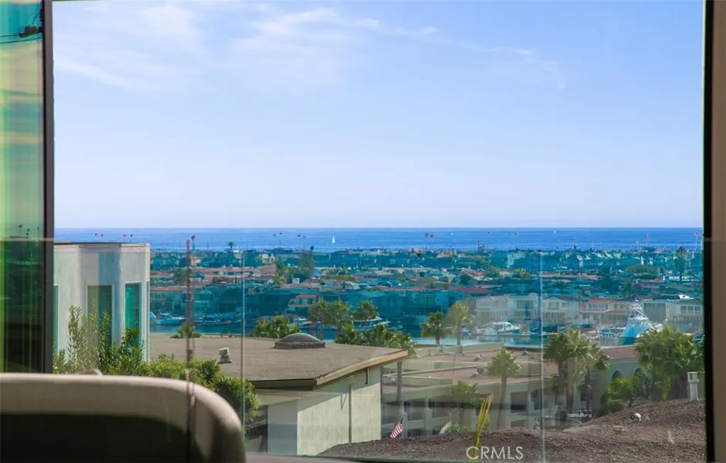 1210 Kings Rd, Newport Beach, California 92663 home-pic-34