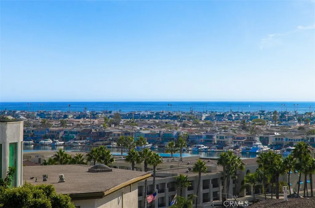 1210 Kings Rd, Newport Beach, California 92663 home-pic-2