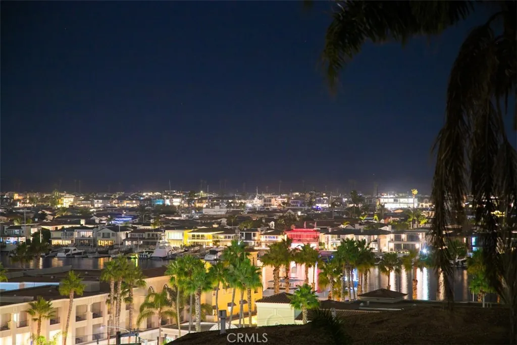 1210 Kings Rd, Newport Beach, California 92663 home-pic-3
