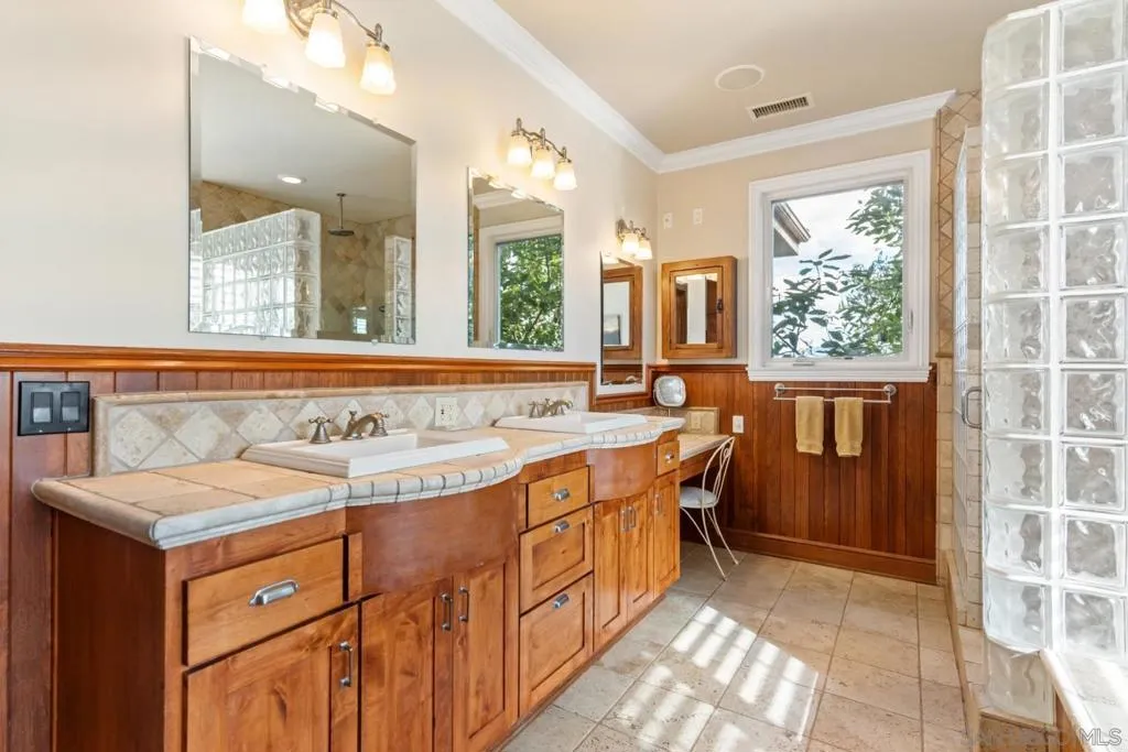 1609 Santa Margarita Drive, Fallbrook, California 92028 home-pic-27