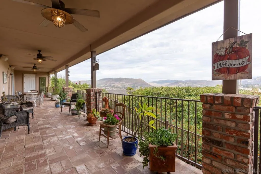 1609 Santa Margarita Drive, Fallbrook, California 92028 home-pic-43