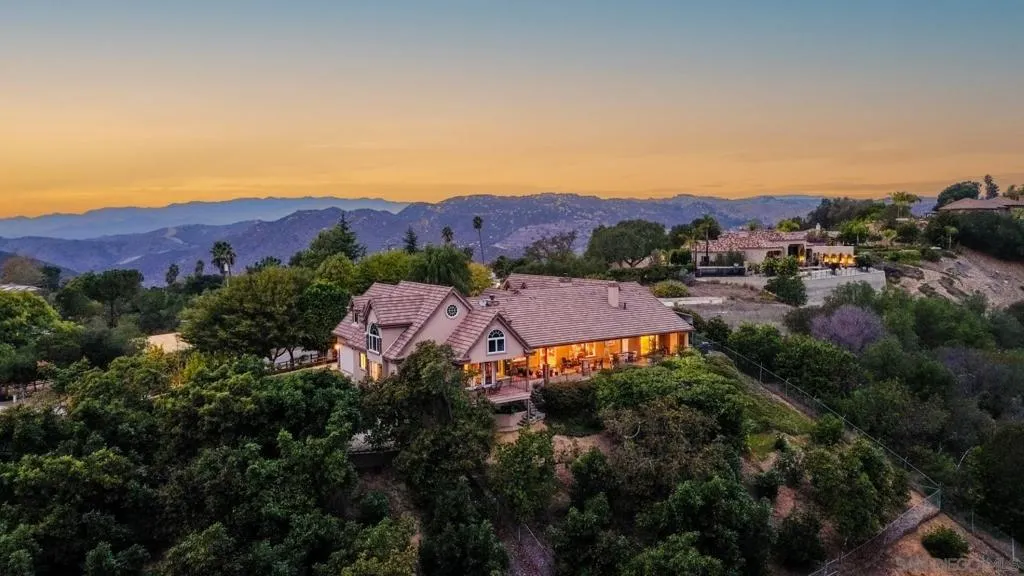 1609 Santa Margarita Drive, Fallbrook, California 92028 home-pic-1