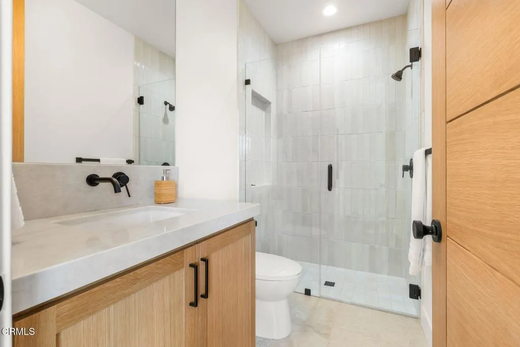 890 Via Ondulando, Ventura, California 93003 home-pic-18