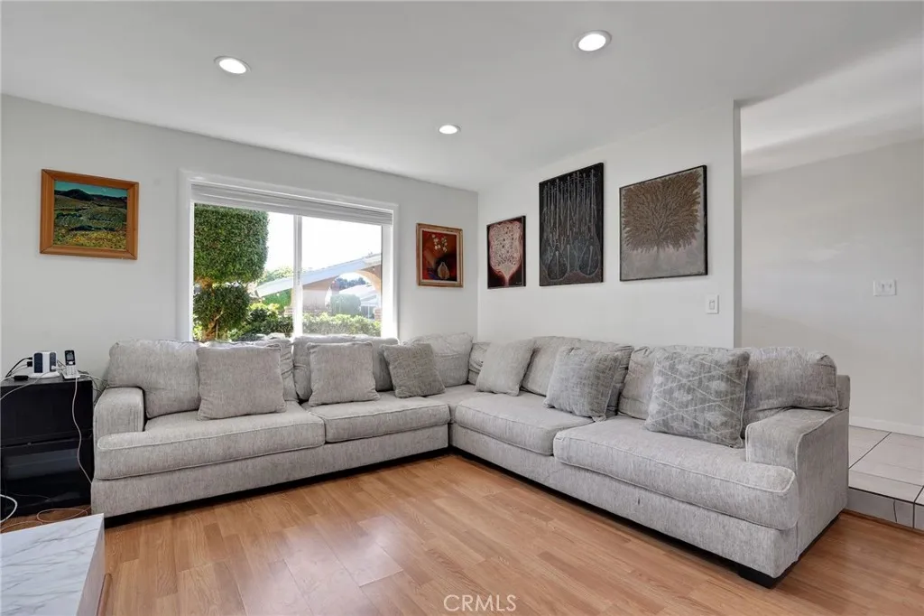 4549 Birchwood, Seal Beach, California 90740 home-pic-11