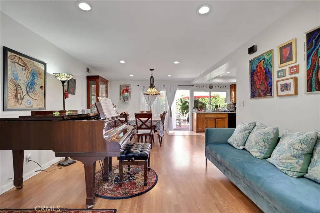 4549 Birchwood, Seal Beach, California 90740 home-pic-15