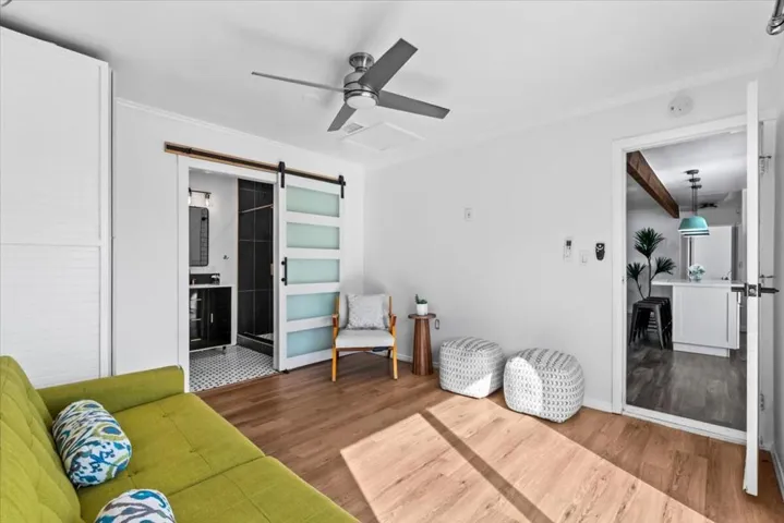 15-359 W Bon Air Dr -23