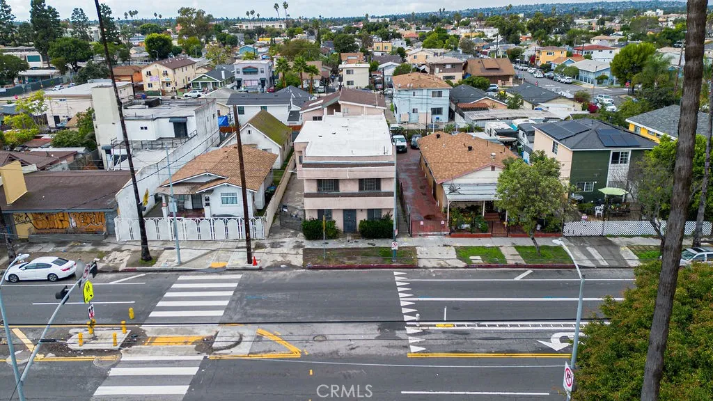 6613 S Figueroa, Los Angeles, California 90003 home-pic-11
