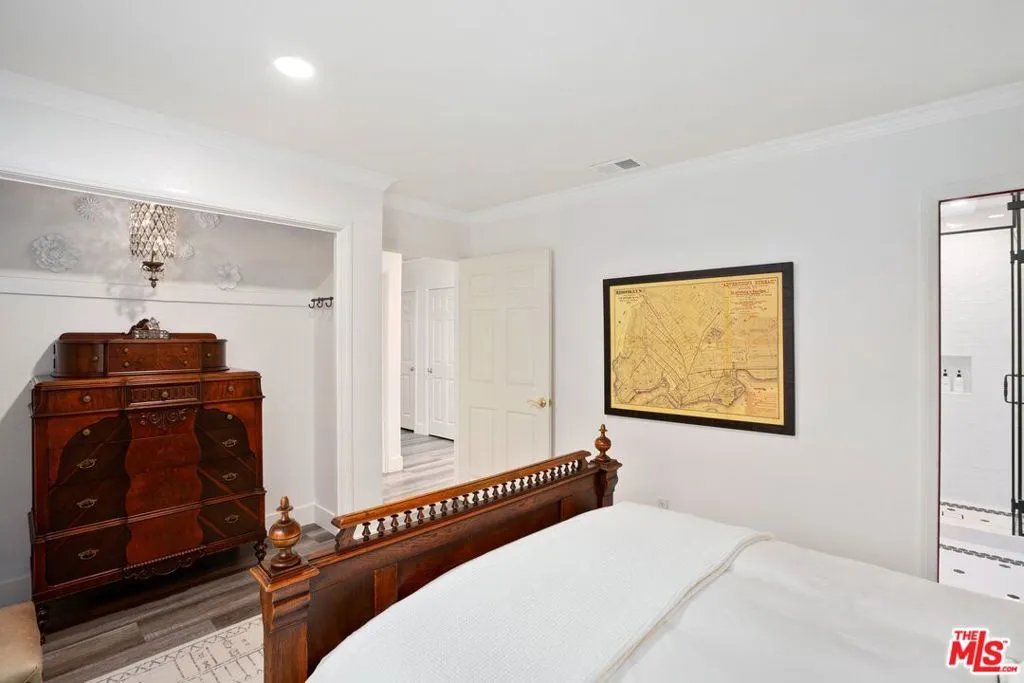 7634 E Diane Drive, Orange, California 92869 home-pic-21