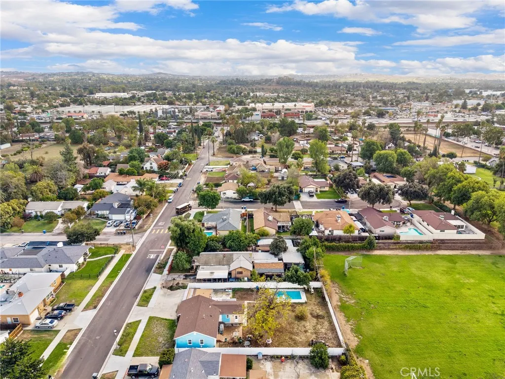 3620 Hoover, Riverside, California 92504 home-pic-34
