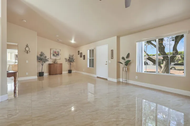 LasColinas45930#7
