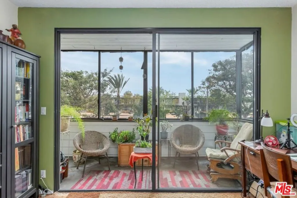 4600 Via Dolce 206, Marina Del Rey, California 90292 home-pic-4