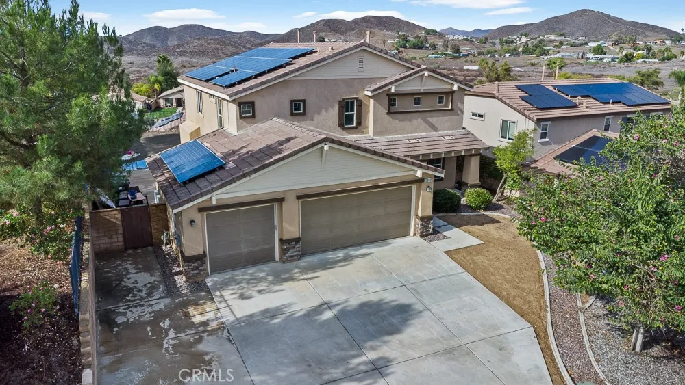 29015 Vermillion Lane, Menifee, California 92587 home-pic-0