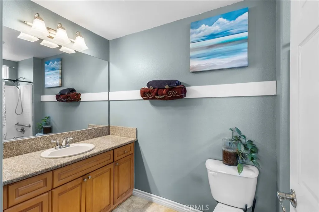 21753 Sempra Place, Saugus, California 91350 home-pic-23