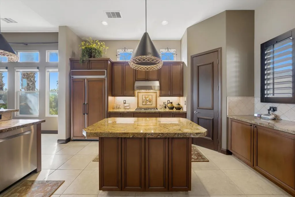 51518 Via Sorrento, La Quinta, California 92253 home-pic-33