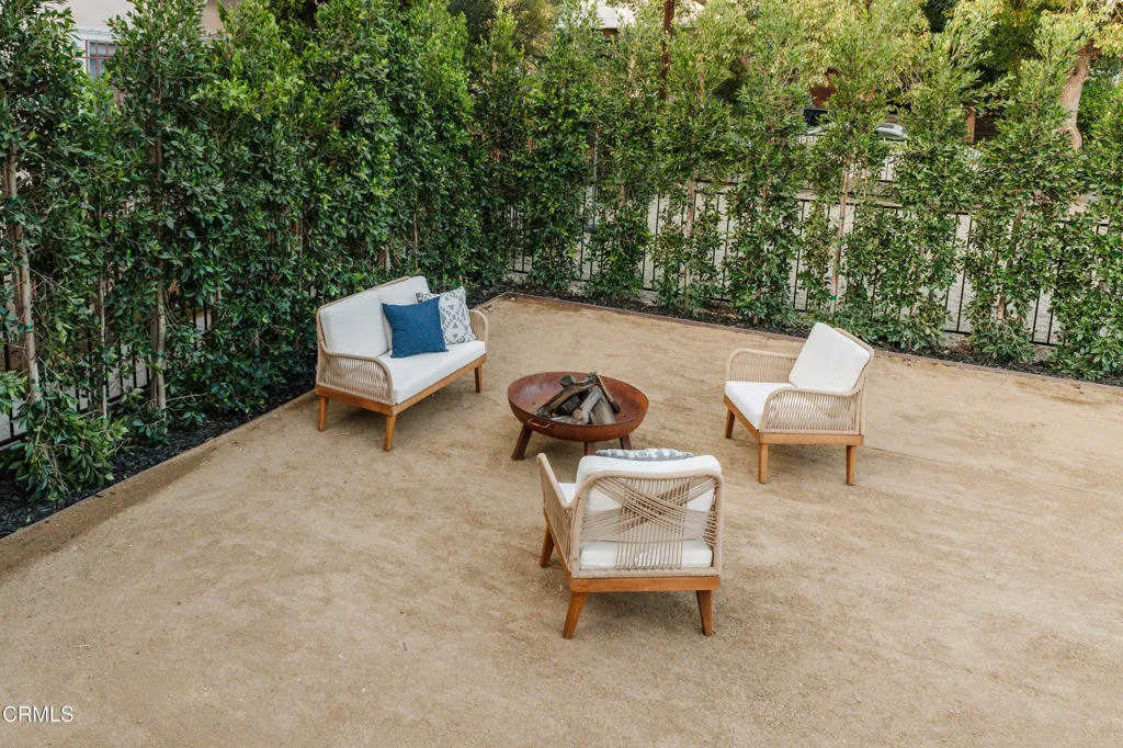 2612 Marathon Street, Los Angeles, California 90026 home-pic-23