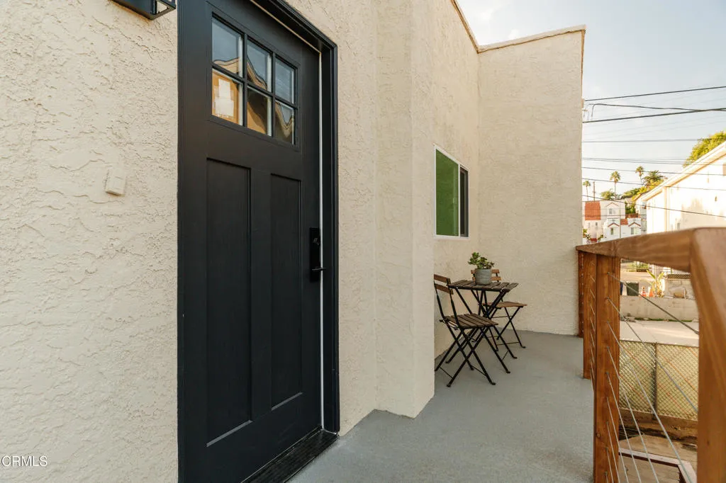 2612 Marathon Street 1/2, Los Angeles, California 90026 home-pic-20
