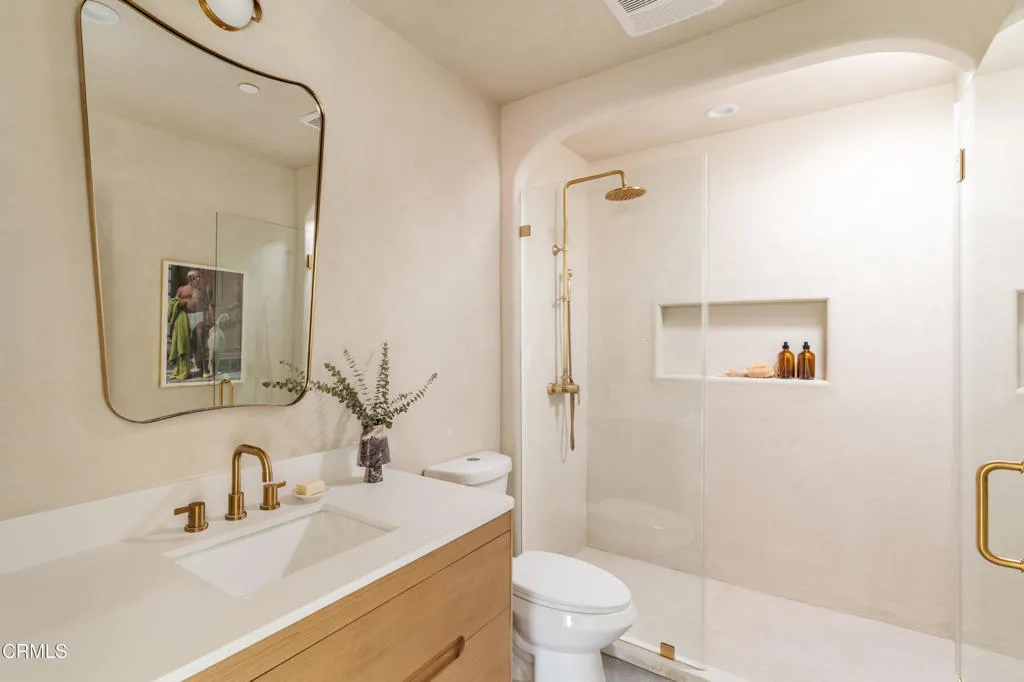 2612 Marathon Street 1/2, Los Angeles, California 90026 home-pic-13