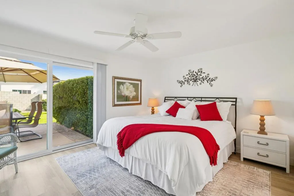6253 N Paseo De La Palma, Palm Springs, California 92264 home-pic-15