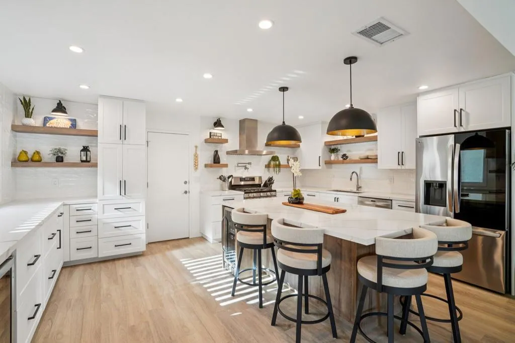 6253 N Paseo De La Palma, Palm Springs, California 92264 home-pic-0