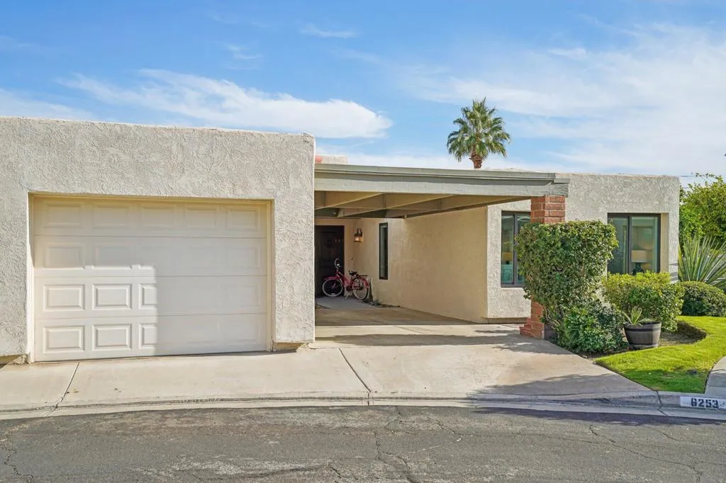 6253 N Paseo De La Palma, Palm Springs, California 92264 home-pic-1