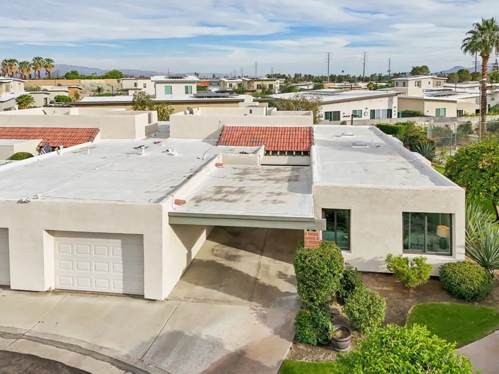 6253 N Paseo De La Palma, Palm Springs, California 92264 home-pic-37
