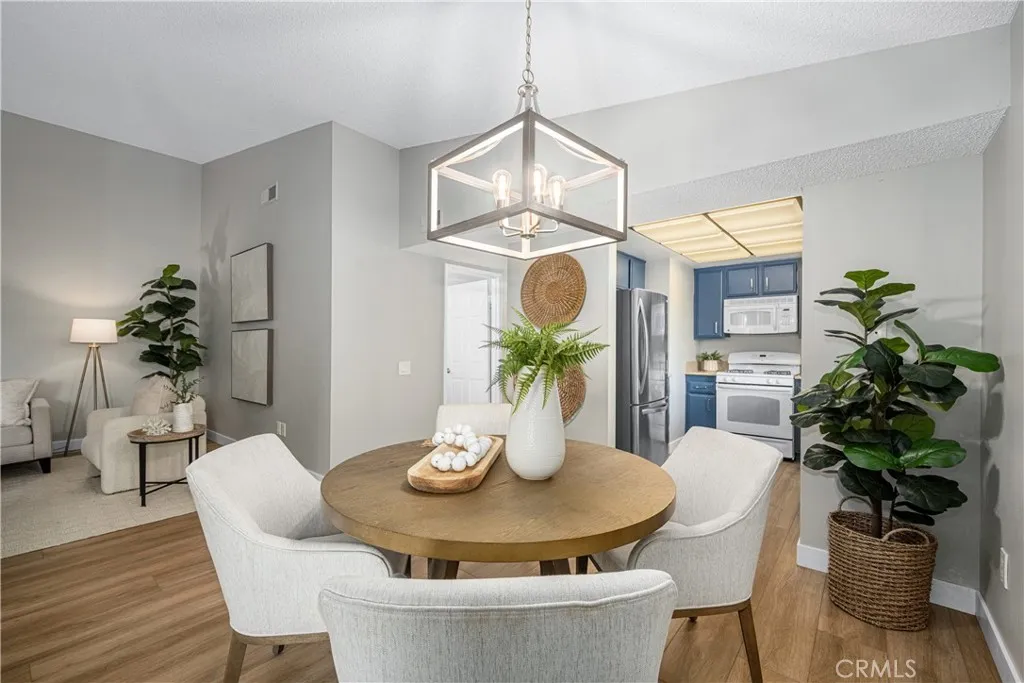 8777 Tulare Drive 411h, Huntington Beach, California 92646 home-pic-6