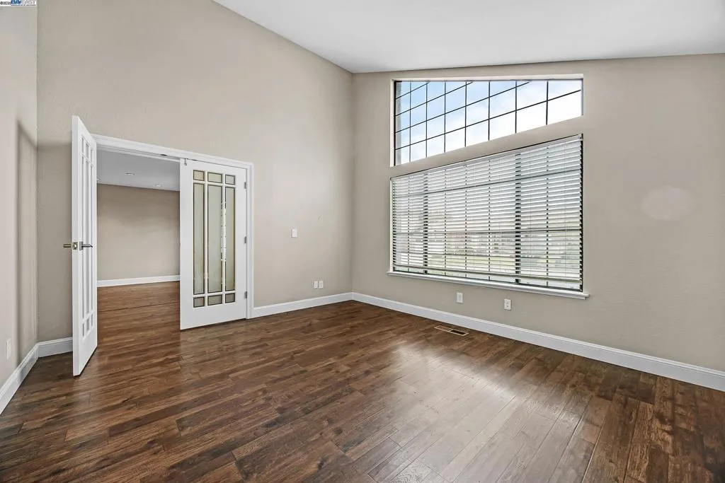 1116 Vista Point Ln, Concord, California 94521 home-pic-4