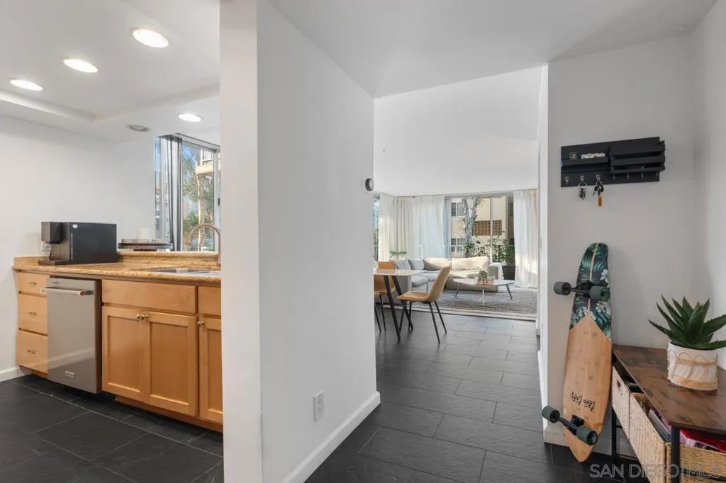 3635 7th Ave 2d, San Diego, California 92103 home-pic-3