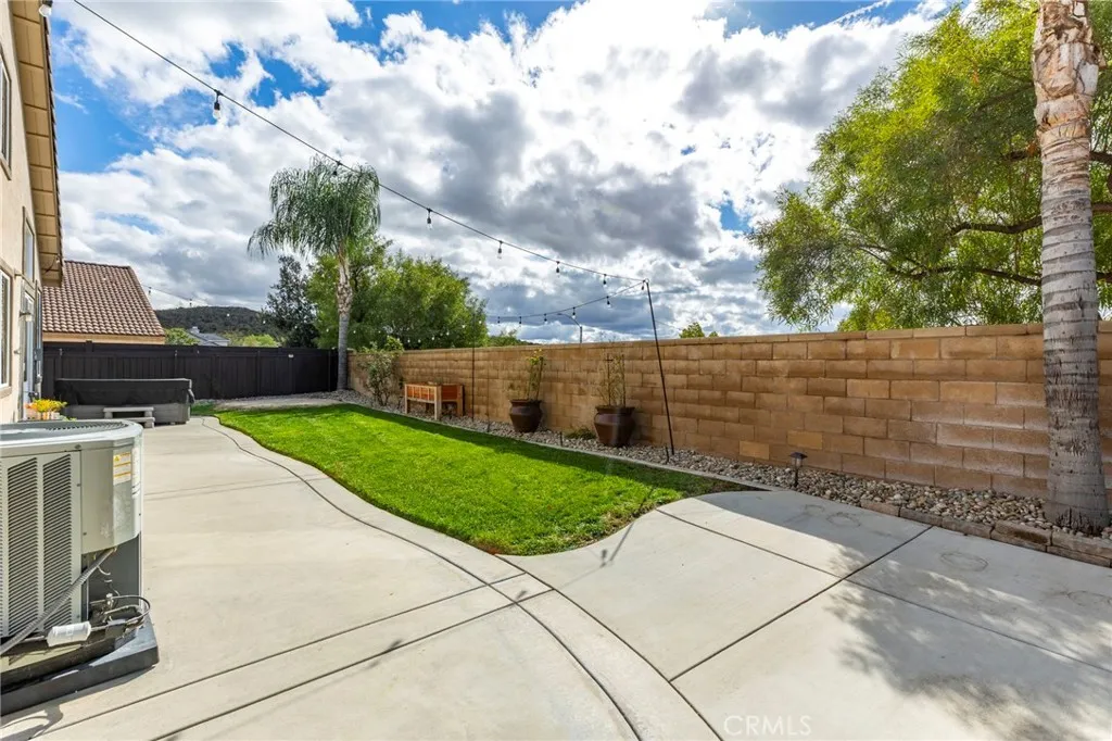 36205 Coffee Tree Place, Murrieta, California 92562 home-pic-21