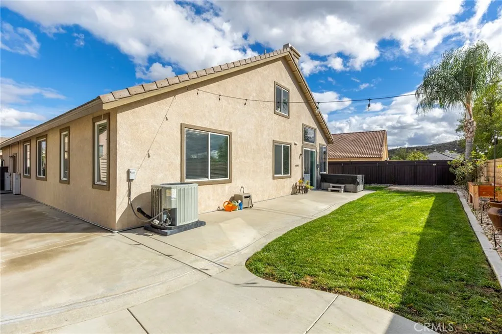 36205 Coffee Tree Place, Murrieta, California 92562 home-pic-22