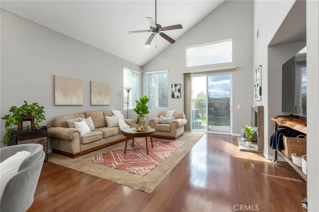 36205 Coffee Tree Place, Murrieta, California 92562 home-pic-5