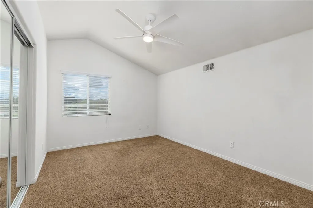 36205 Coffee Tree Place, Murrieta, California 92562 home-pic-18