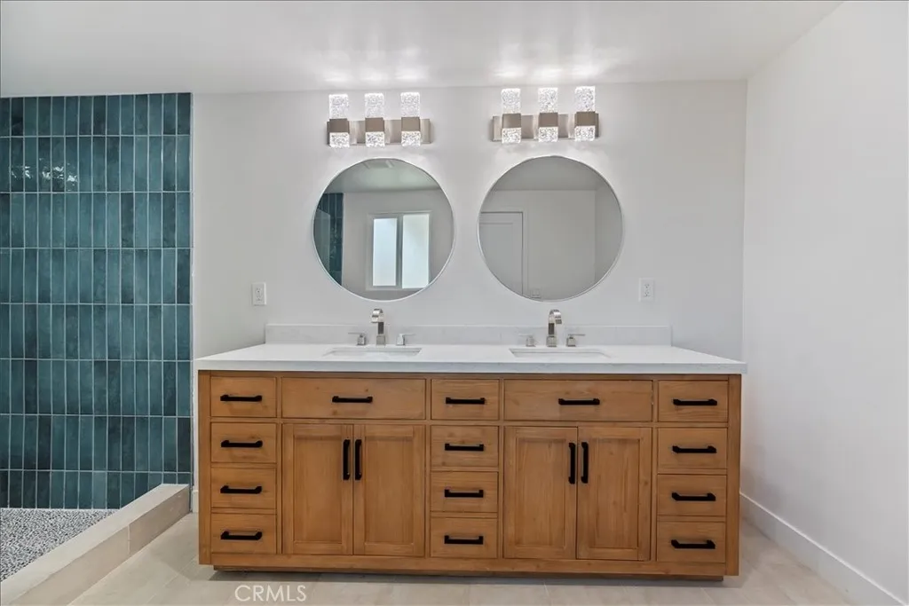 3011 5th, Los Angeles, California 90018 home-pic-36