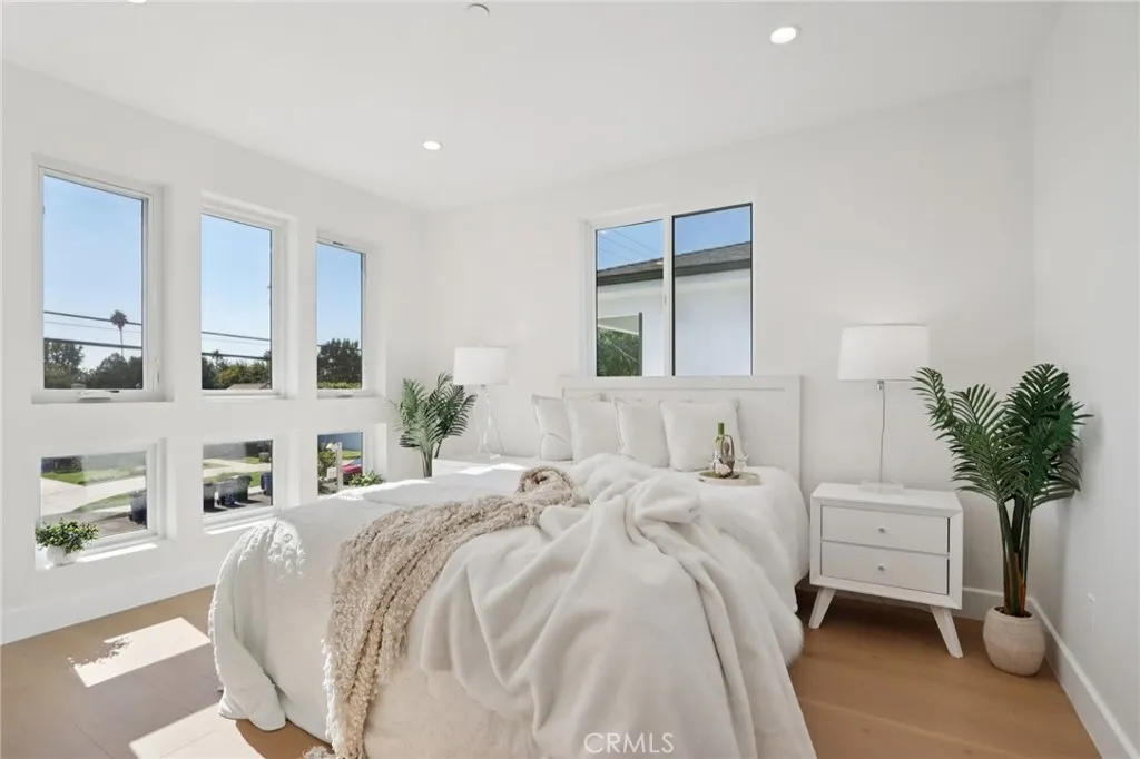 14929 Vose Street, Van Nuys, California 91405 home-pic-25