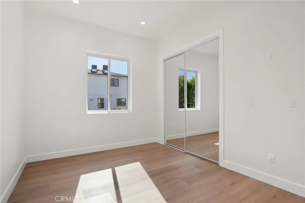 14929 Vose Street, Van Nuys, California 91405 home-pic-44