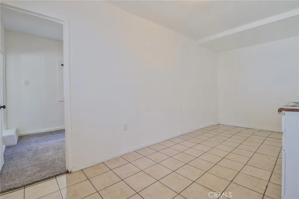 7424 Bell Avenue, Los Angeles, California 90001 home-pic-50