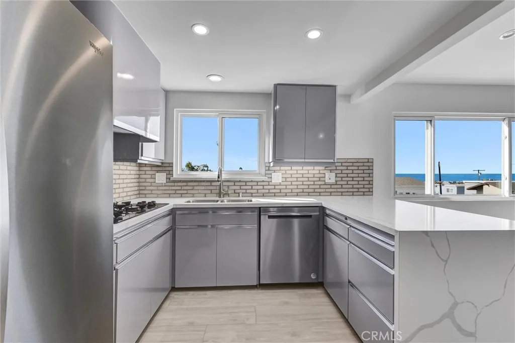 1210 1st Place, Hermosa Beach, California 90254 home-pic-7