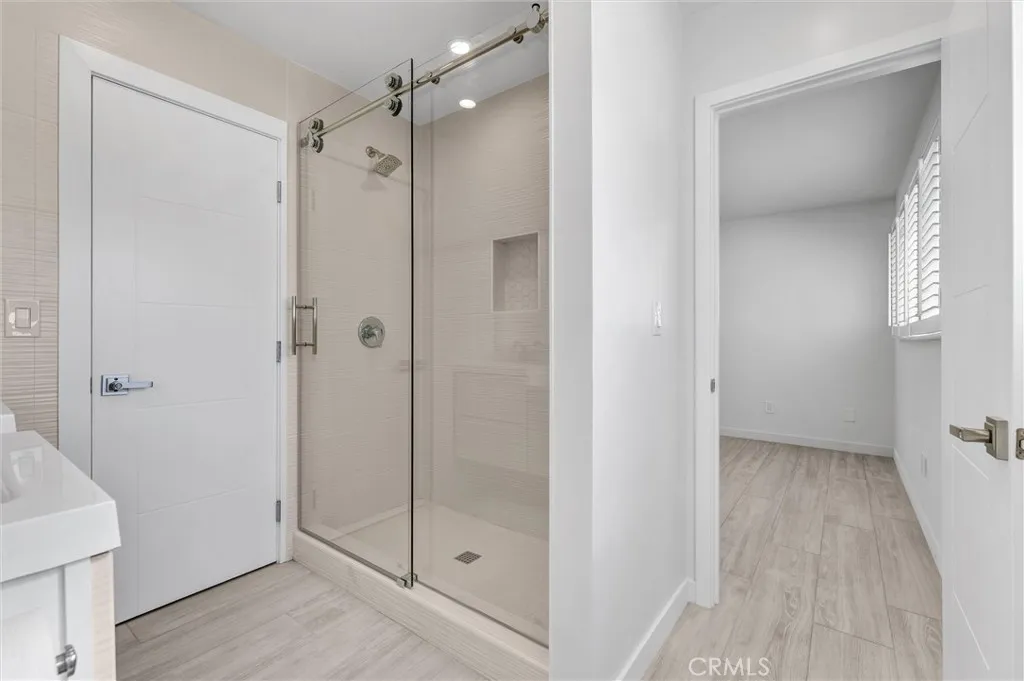 1210 1st Place, Hermosa Beach, California 90254 home-pic-18
