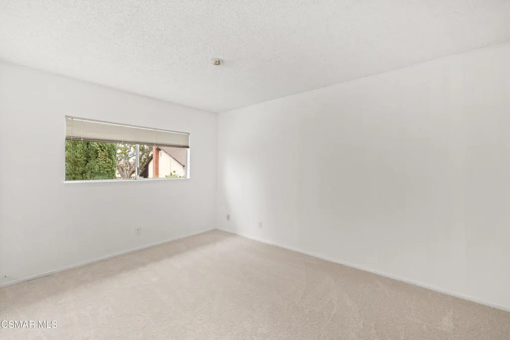 2385 N Justin Avenue, Simi Valley, California 93065 home-pic-24