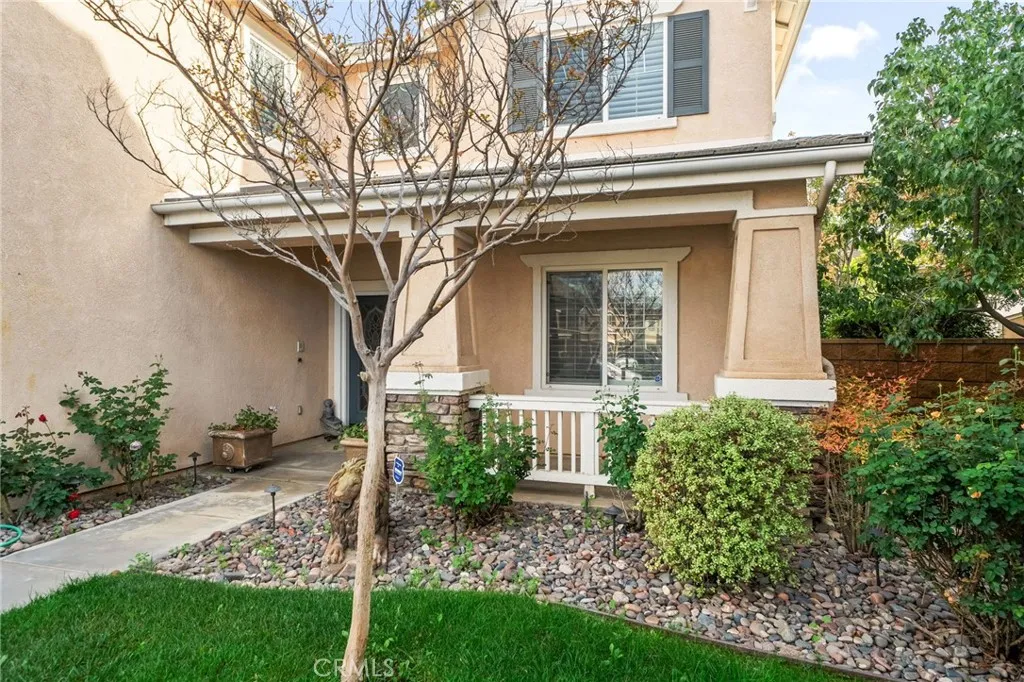 13879 Fair Meadows Court, Eastvale, California 92880 home-pic-2