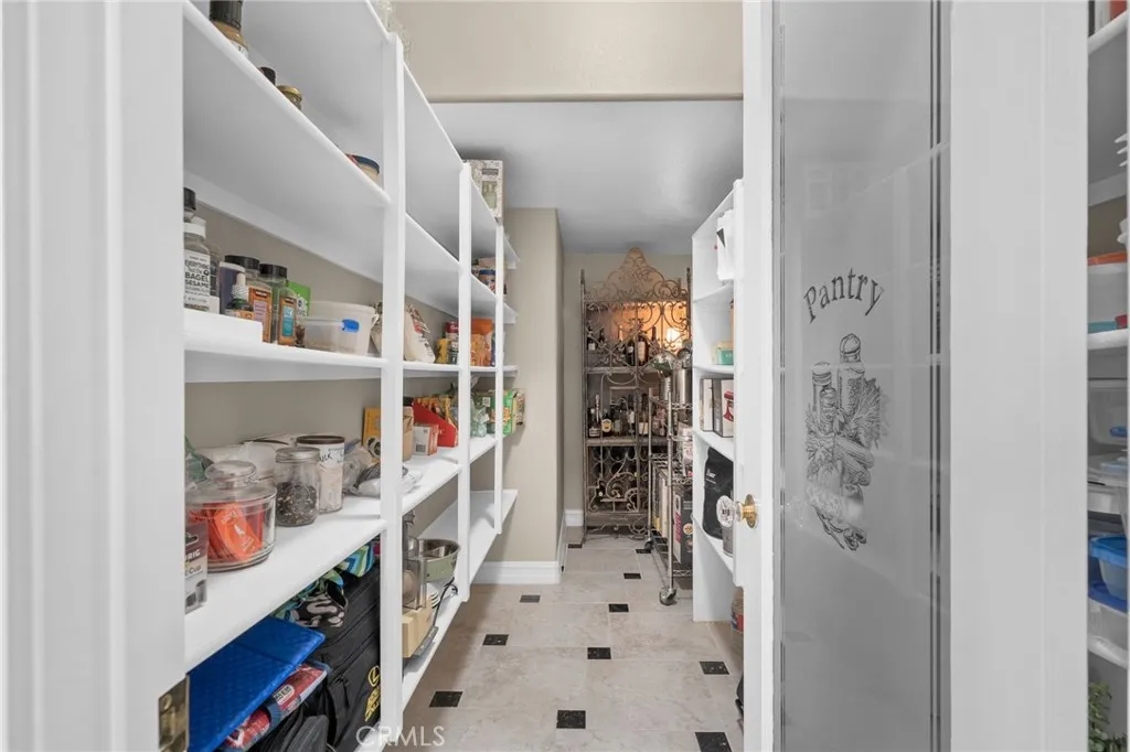 13879 Fair Meadows Court, Eastvale, California 92880 home-pic-25