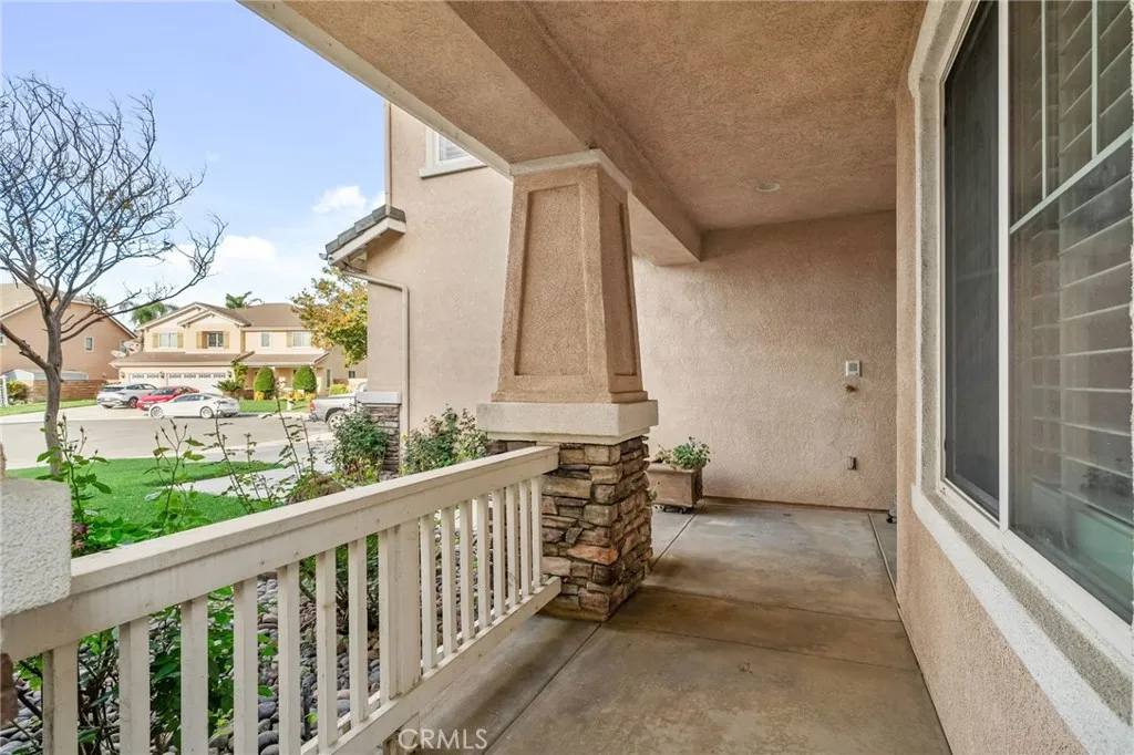 13879 Fair Meadows Court, Eastvale, California 92880 home-pic-3