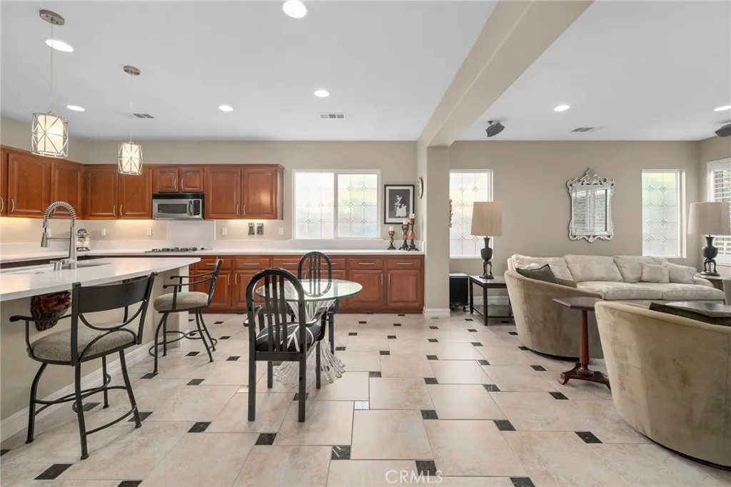 13879 Fair Meadows Court, Eastvale, California 92880 home-pic-16
