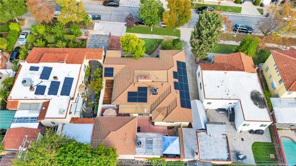 695 Glenmore Boulevard, Glendale, California 91206 home-pic-30