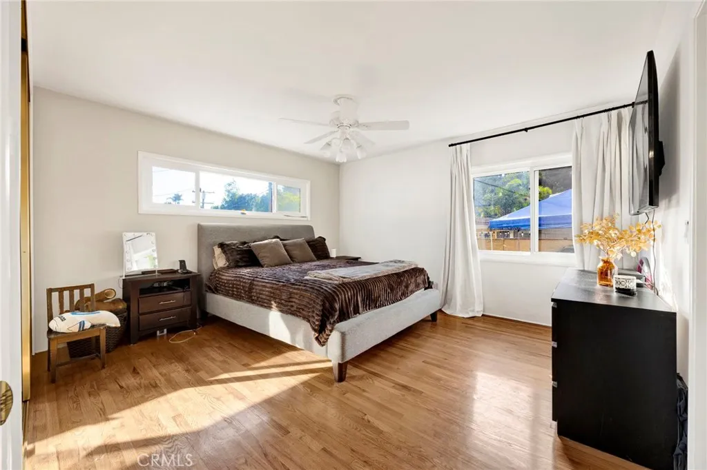 695 Glenmore Boulevard, Glendale, California 91206 home-pic-14