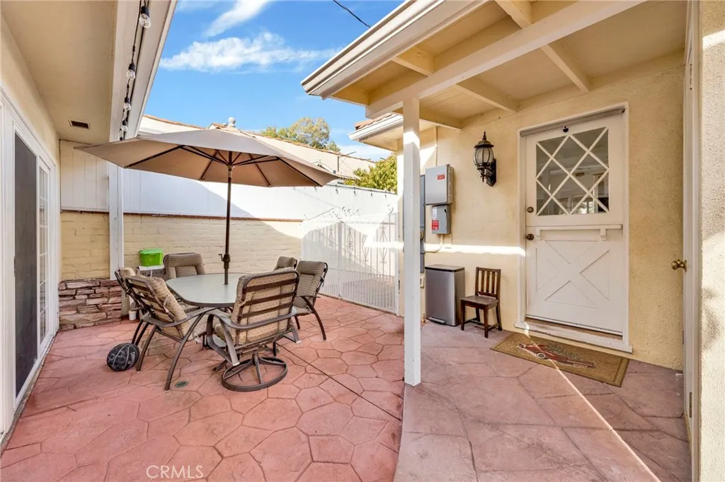 695 Glenmore Boulevard, Glendale, California 91206 home-pic-19