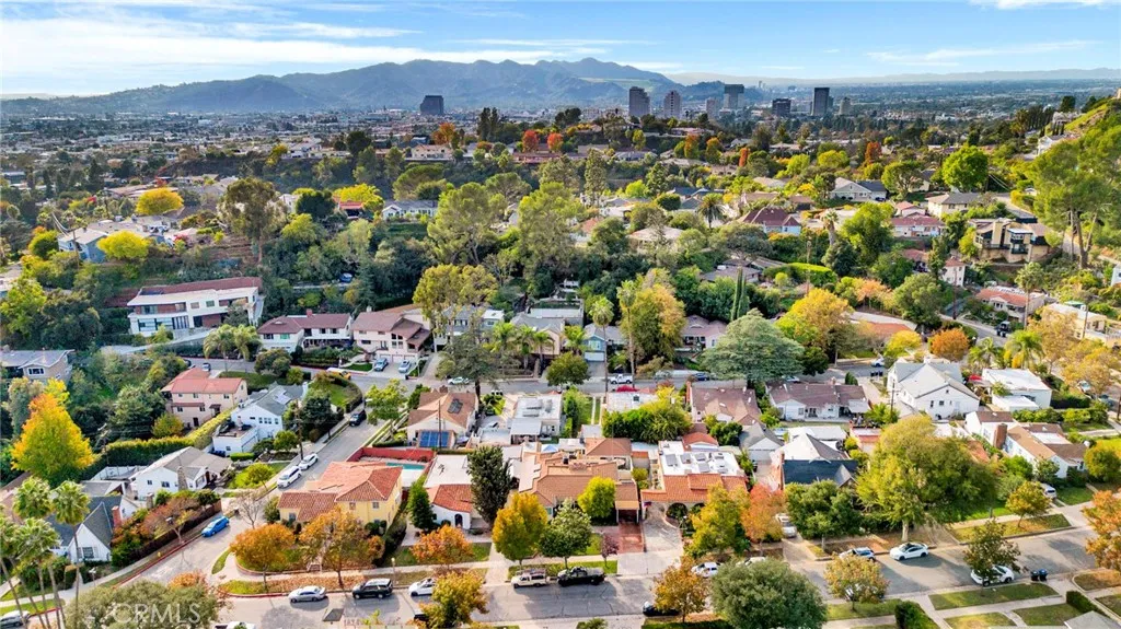 695 Glenmore Boulevard, Glendale, California 91206 home-pic-28
